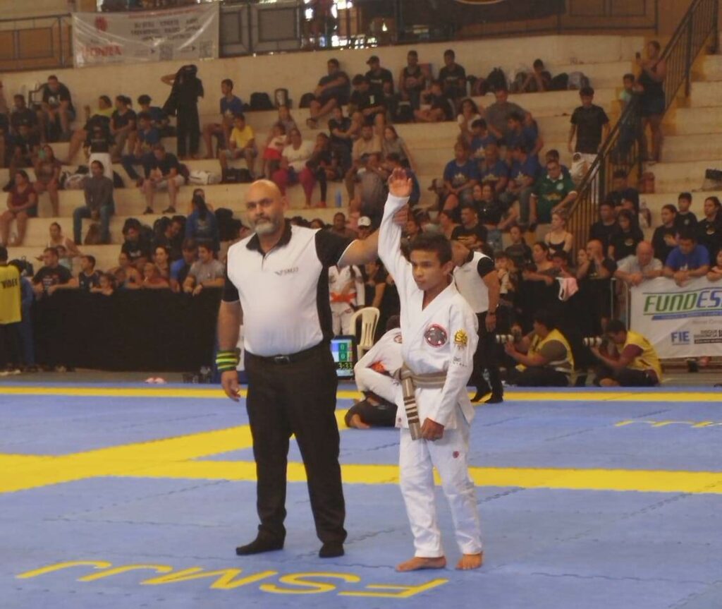 Ponta Porã: Família Santos conquista medalhas de ouro no Open Estadual de Jiu-jitsu