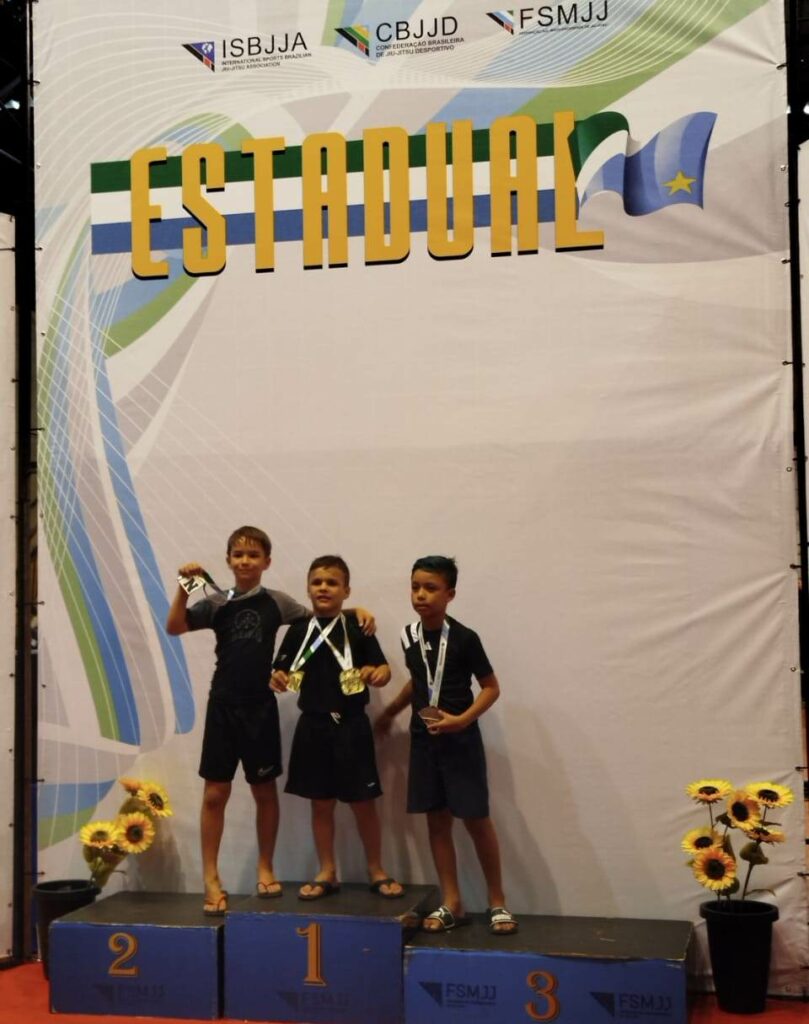 Ponta Porã: Família Santos conquista medalhas de ouro no Open Estadual de Jiu-jitsu