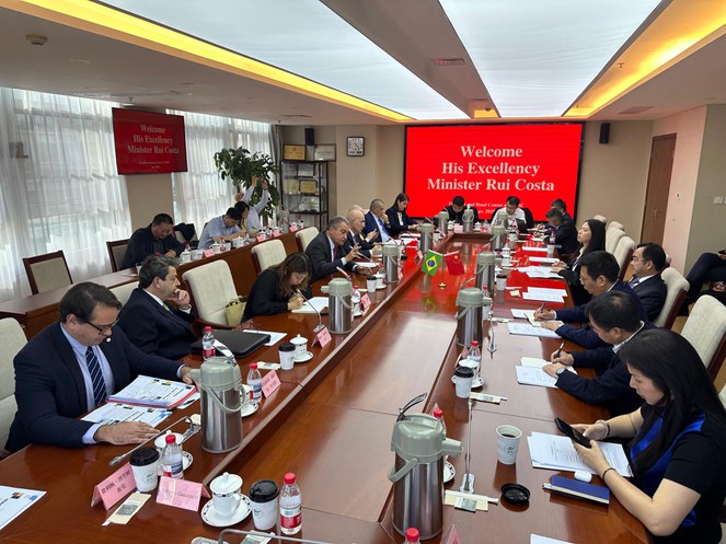 Rui Costa desembarca na China e inicia agenda intensa de preparação para consolidar novas parcerias entre presidente Lula e Xi Jinping