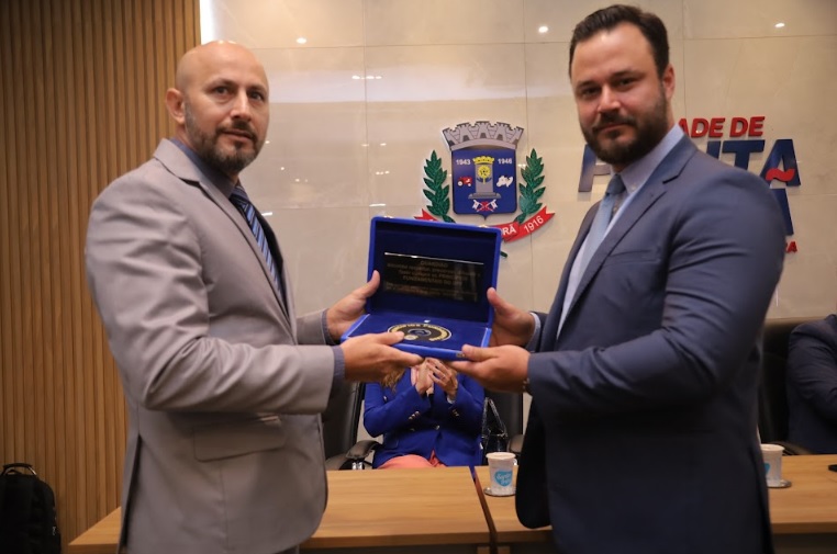 Superintendente empossa novo delegado chefe da Polícia Federal em Ponta Porã