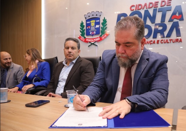 Empossado novo delegado chefe da Polícia Federal em Ponta Porã