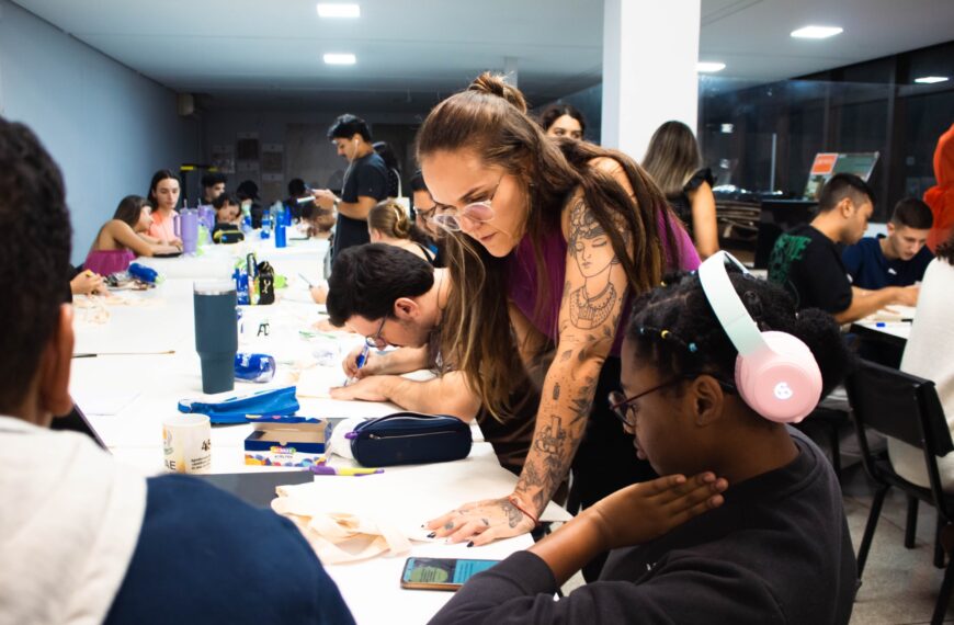 Semana de Comunicação da UNIGRAN discute criatividade e inovação na Publicidade