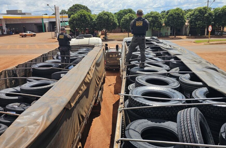 Carretas carregadas com 600 pneus ilegais são apreendidas na MS-164