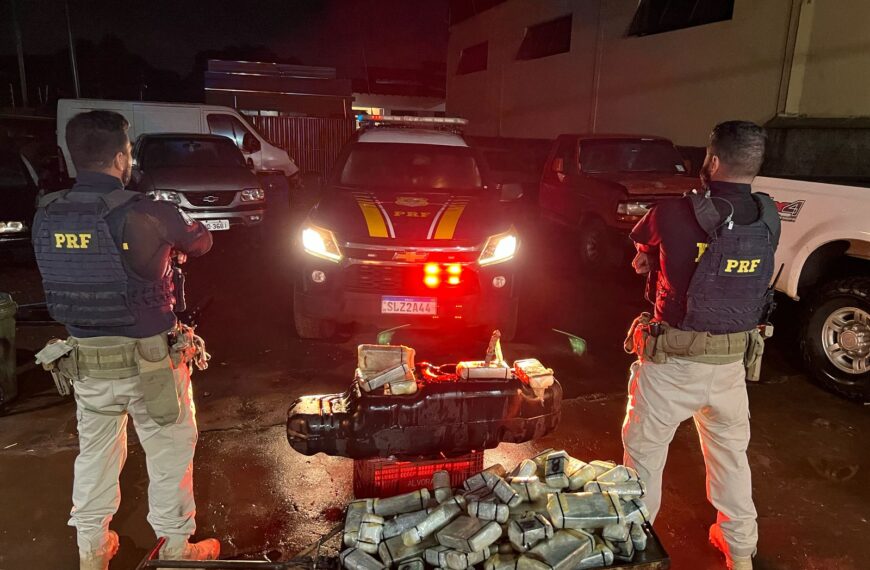 Acompanhado da família, dono de hortifruti é preso com cocaína pela PRF