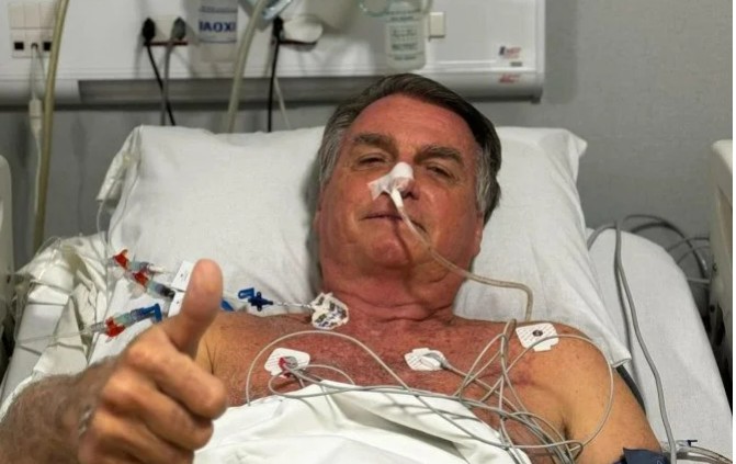 Bolsonaro tem quadro estável e não precisará de nova cirurgia