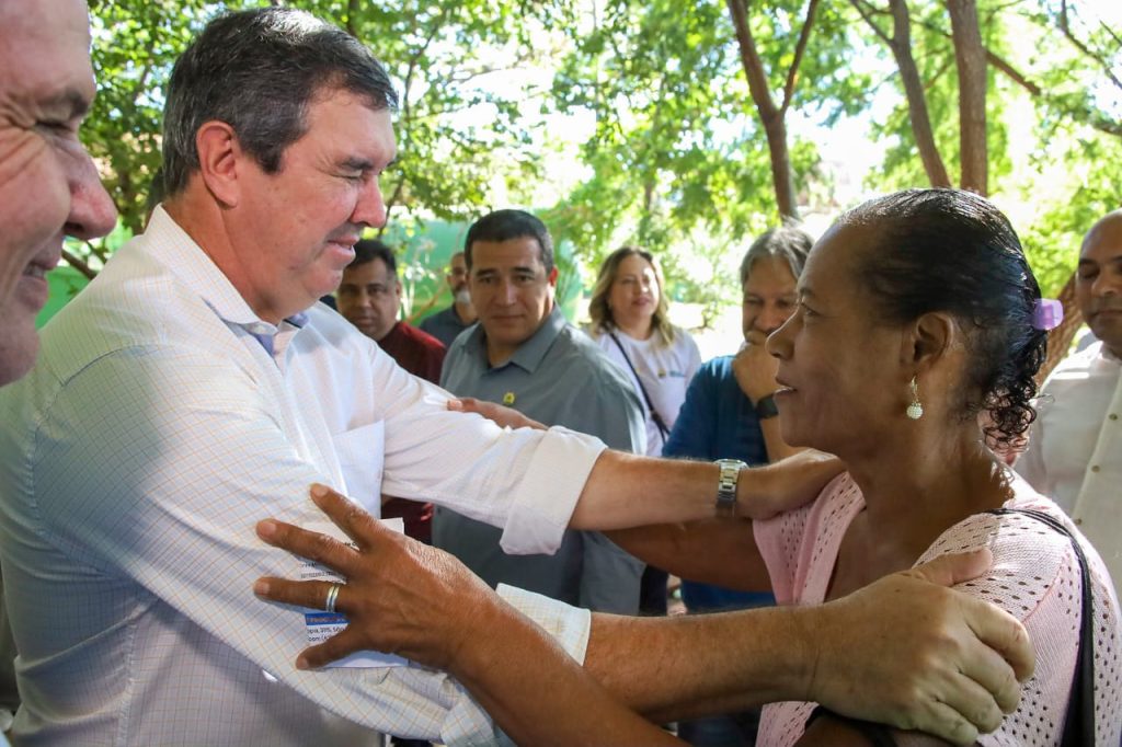 UEMS na Comunidade leva cidadania a milhares de moradores do São Conrado e região UEMS na Comunidade leva cidadania a milhares de moradores do São Conrado e região