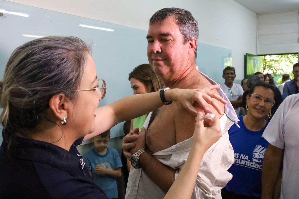 UEMS na Comunidade leva cidadania a milhares de moradores do São Conrado e região UEMS na Comunidade leva cidadania a milhares de moradores do São Conrado e região