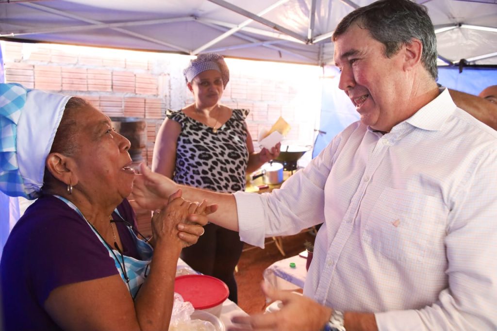 UEMS na Comunidade leva cidadania a milhares de moradores do São Conrado e região UEMS na Comunidade leva cidadania a milhares de moradores do São Conrado e região