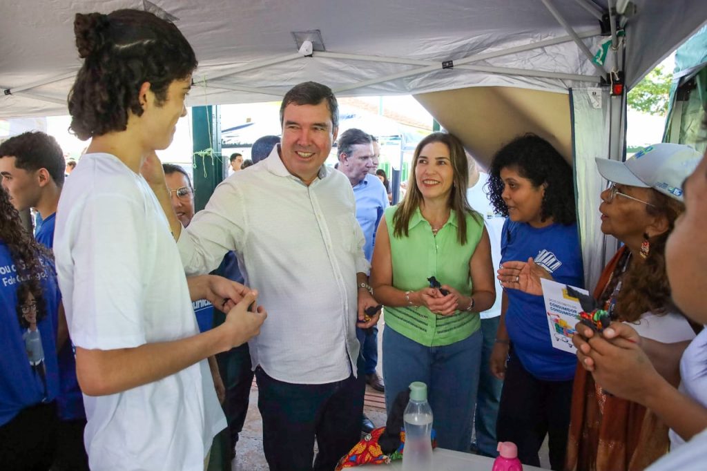 UEMS na Comunidade leva cidadania a milhares de moradores do São Conrado e região UEMS na Comunidade leva cidadania a milhares de moradores do São Conrado e região