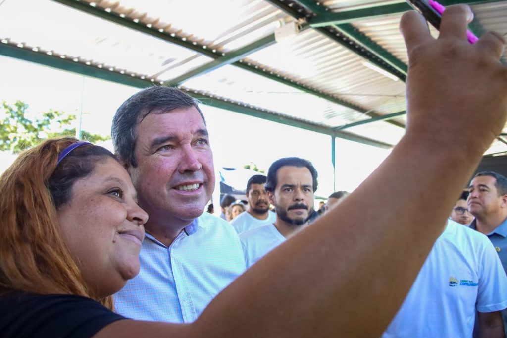 UEMS na Comunidade leva cidadania a milhares de moradores do São Conrado e região UEMS na Comunidade leva cidadania a milhares de moradores do São Conrado e região