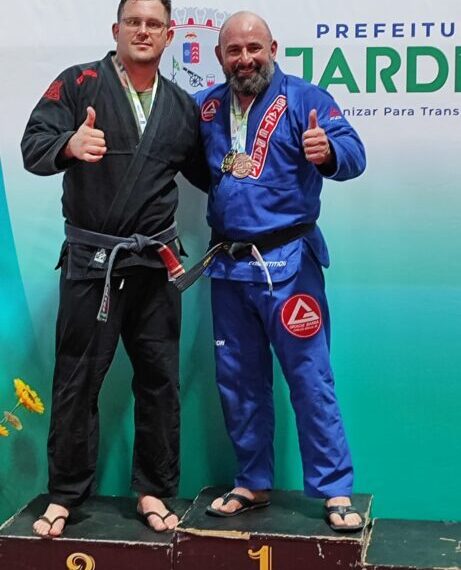 Família Santos: Pai e filhos são destaque no Open Jardim, trazendo medalhas para Ponta Porã