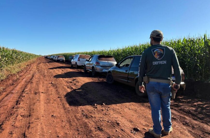 DEFRON apreende 16 veículos carregados de contrabando em Ponta Porã
