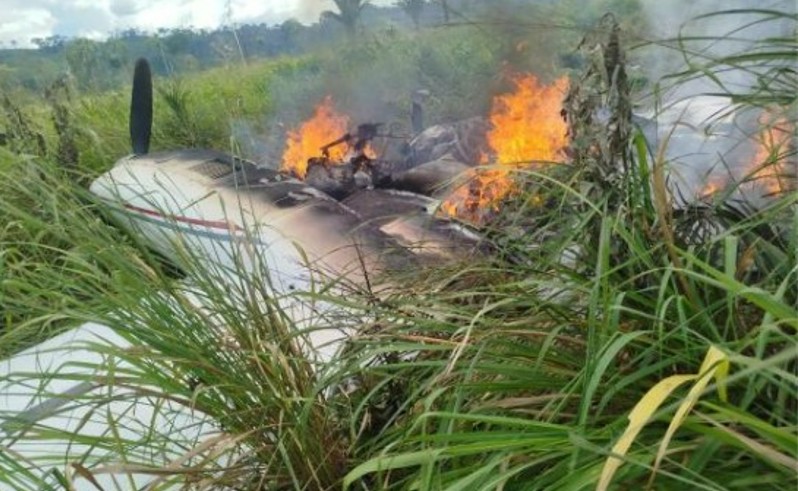 FAB intercepta aeronave do narcotráfico que entrou no espaço aéreo do Brasil