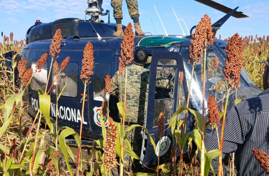 Helicóptero da Polícia Nacional do Paraguai faz pouso de emergência
