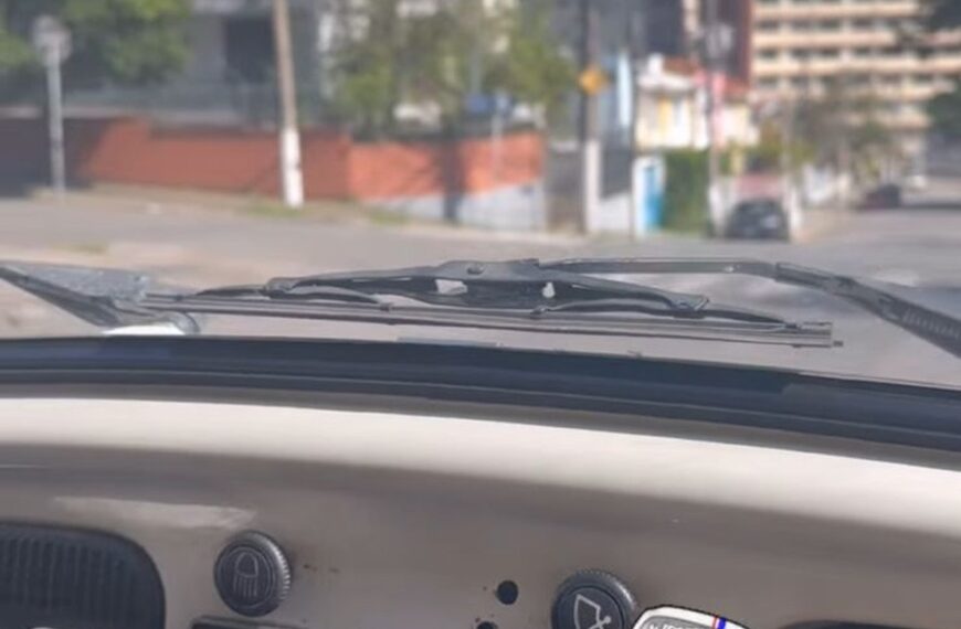 Sabrina Sato passeio de fusca com Zoe e Nicolas Prattes em SP: ‘Fusca do Zezé’