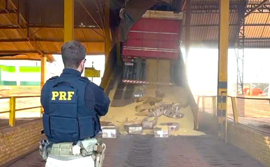 PRF apreende mais de cinco toneladas de maconha em carga de soja