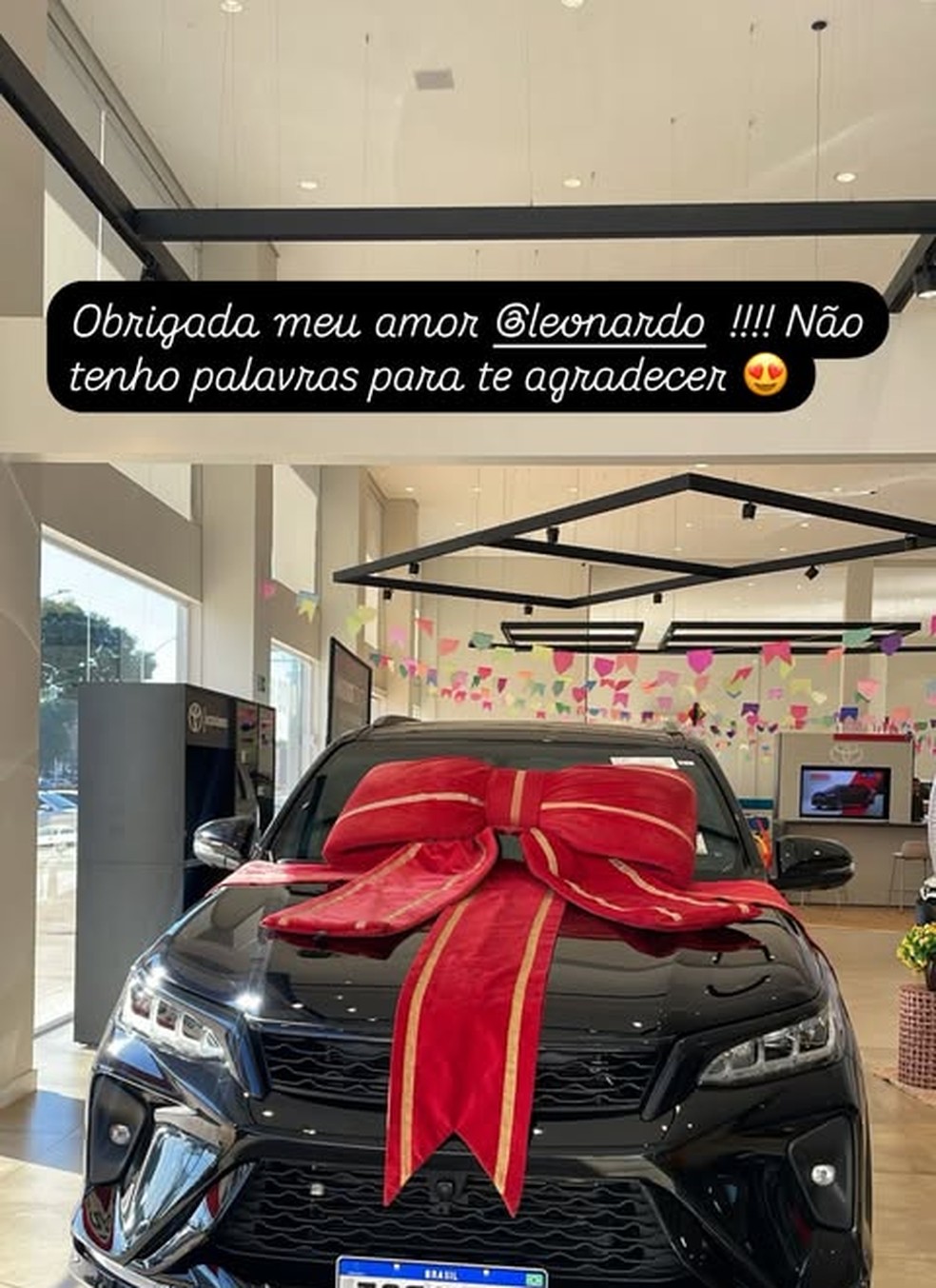 Poliana Rocha ganha carrão de R$ 450 mil de Leonardo — Foto: Reprodução/Instagram