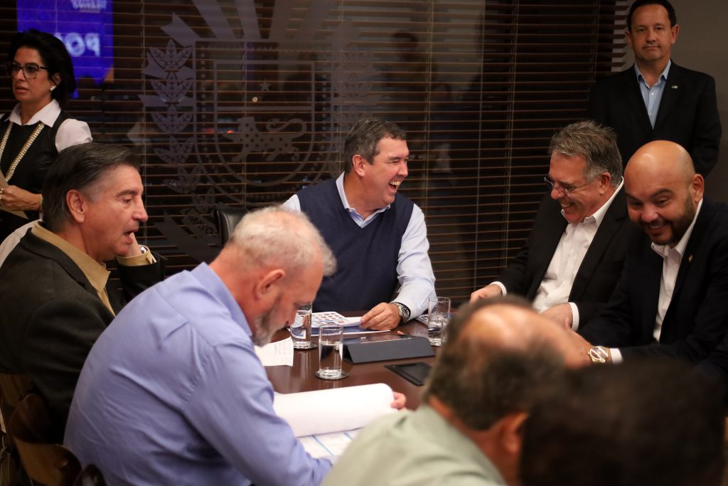 Governo municipalista: Ponta Porã garante recursos para 100% de pavimentação em três bairros e sanga Puitã