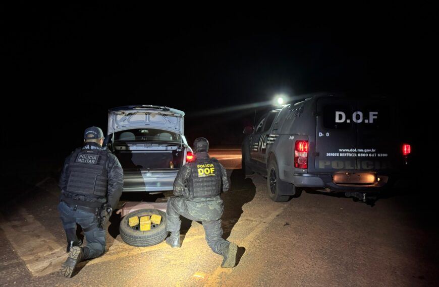 Mulher é presa com cocaína no estepe