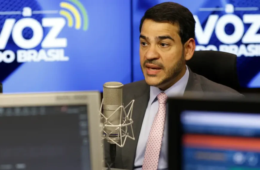 Aposentados não precisam acionar justiça por valores do INSS, diz AGU