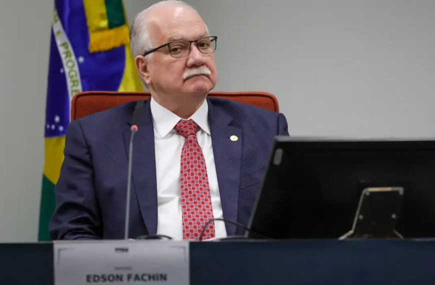 Fachin inicia voto sobre responsabilização de redes; placar está 7 a 1