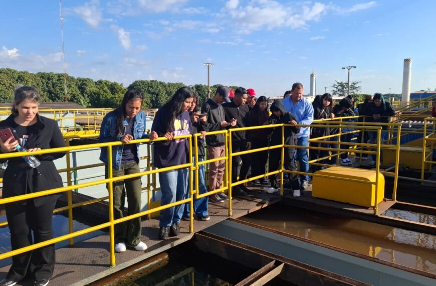 Alunos da Aldeia Jaguapiru à ETA abre Semana do Meio Ambiente em Dourados