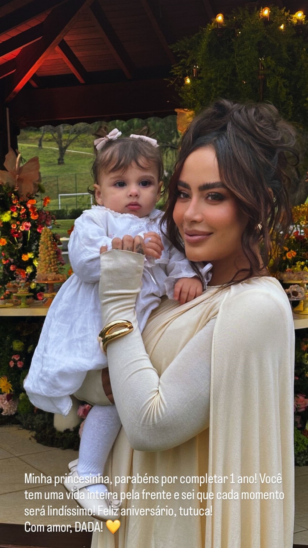 Rafaella Santos com a sobrinha Helena, filha de Neymar e Amanda Kimberlly — Foto: Reprodução/Instagram