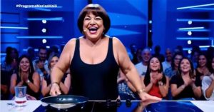 "Marisa Maiô": a apresentadora de maiô criada por IA que viralizou no Brasil e conquistou marcas