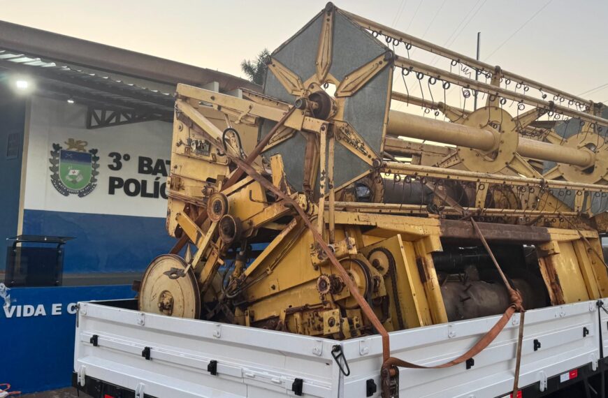 Plataforma de colheitadeira recheada de maconha é apreendida pela PM