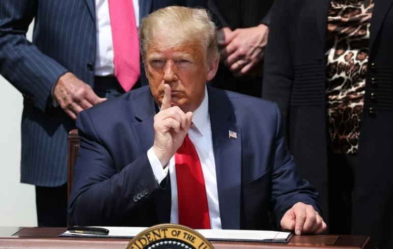 Trump impõe tarifa de 50% sobre produtos brasileiros