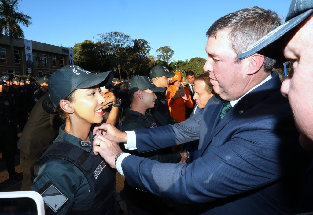 Investimento em segurança: Governo de MS entrega 427 novos policiais militares