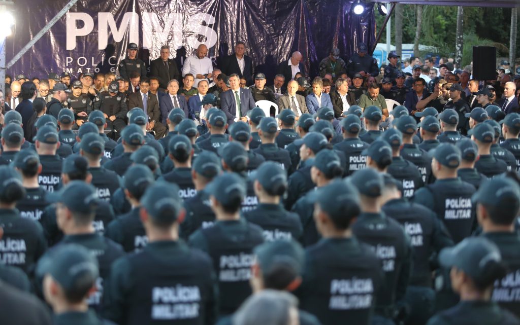 Investimento em segurança: Governo de MS entrega 427 novos policiais militares