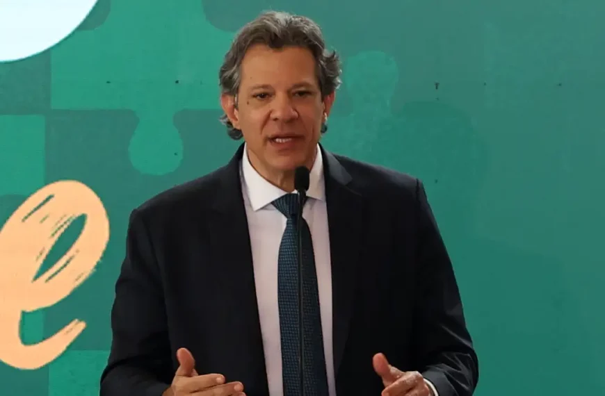 Haddad entrega hoje a Lula plano contra efeitos do tarifaço dos EUA