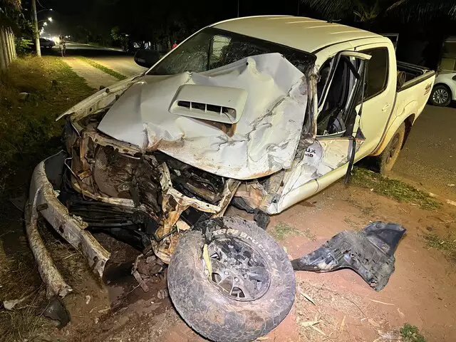 Dois acidentes graves deixam duas mortes na noite deste sábado