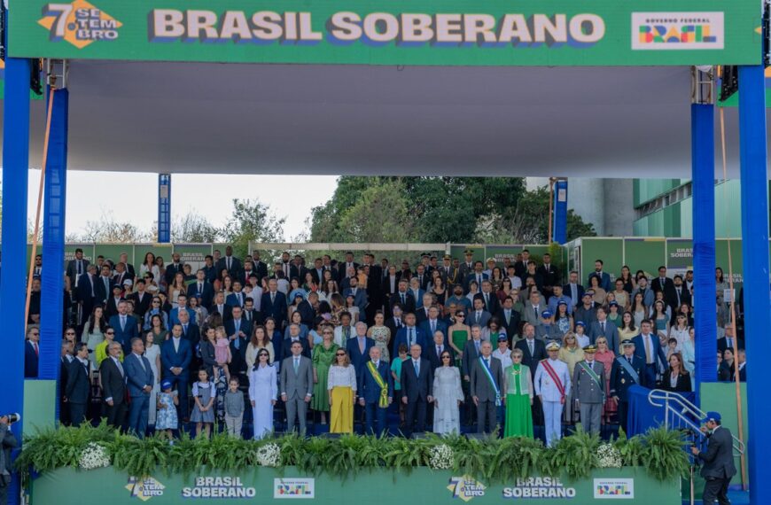 Esplanada dos Ministérios é palco de homenagem à Independência com desfile temático