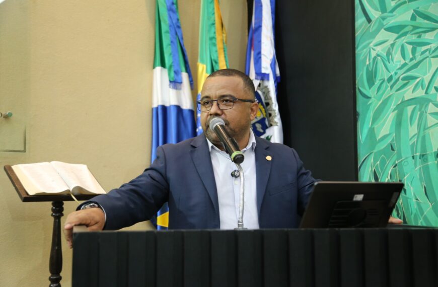 Vereador Jelson Bernabé pede melhorias nas ruas do Jardim Ivone e Panambi