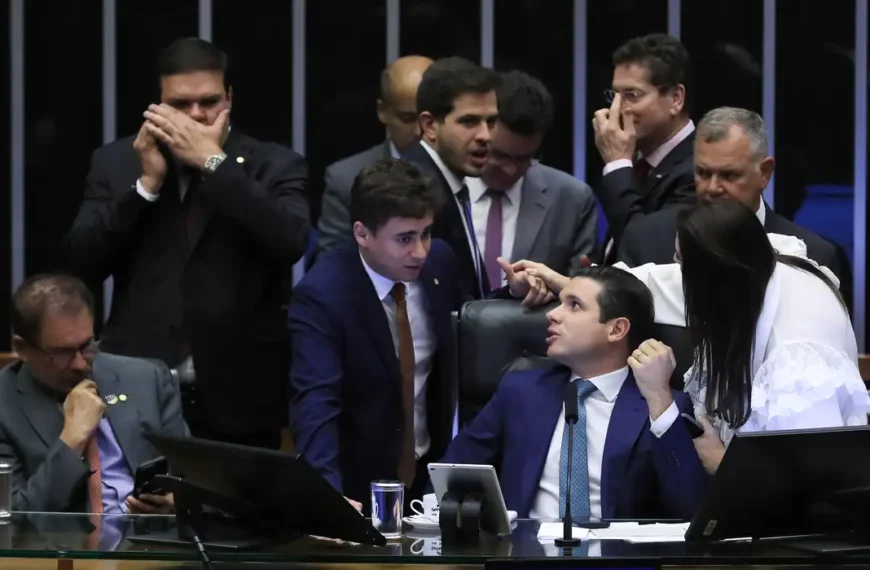 PEC da Blindagem se estenderá a deputados estaduais e distritais