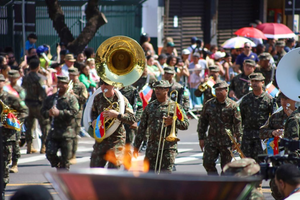 Desfile: Com público de 10 mil pessoas, tradição e admiração celebram a Independência do Brasil
