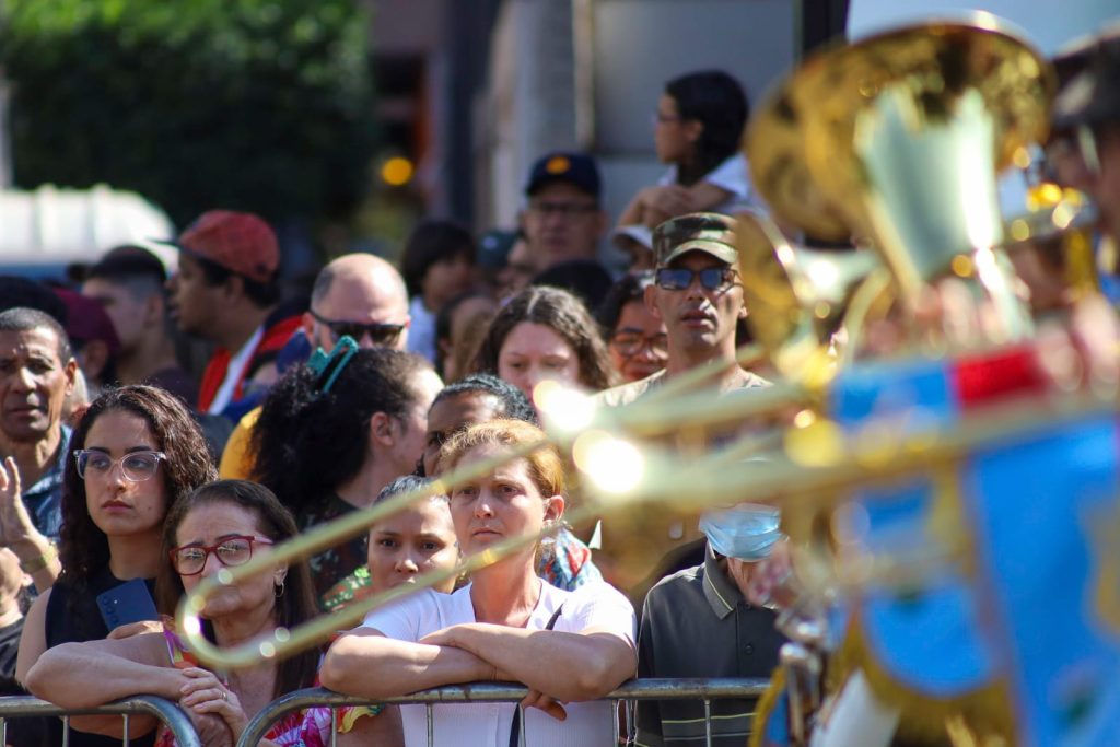 Desfile: Com público de 10 mil pessoas, tradição e admiração celebram a Independência do Brasil
