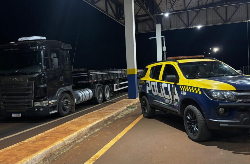 Carreta que estava sendo levada para o Paraguai é recuperada e motorista libertado de cativeiro