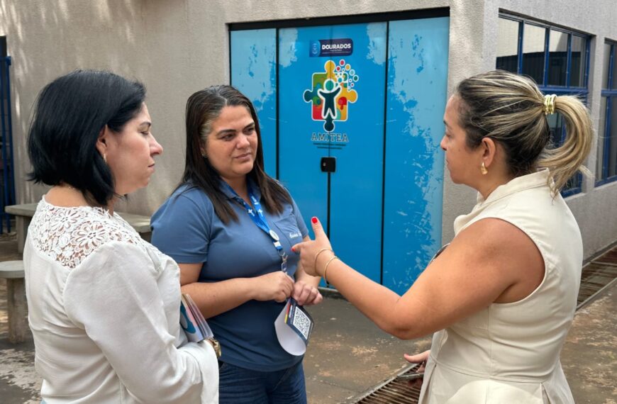 Lia Nogueira aproxima famílias atípicas da lei do desconto no IPVA