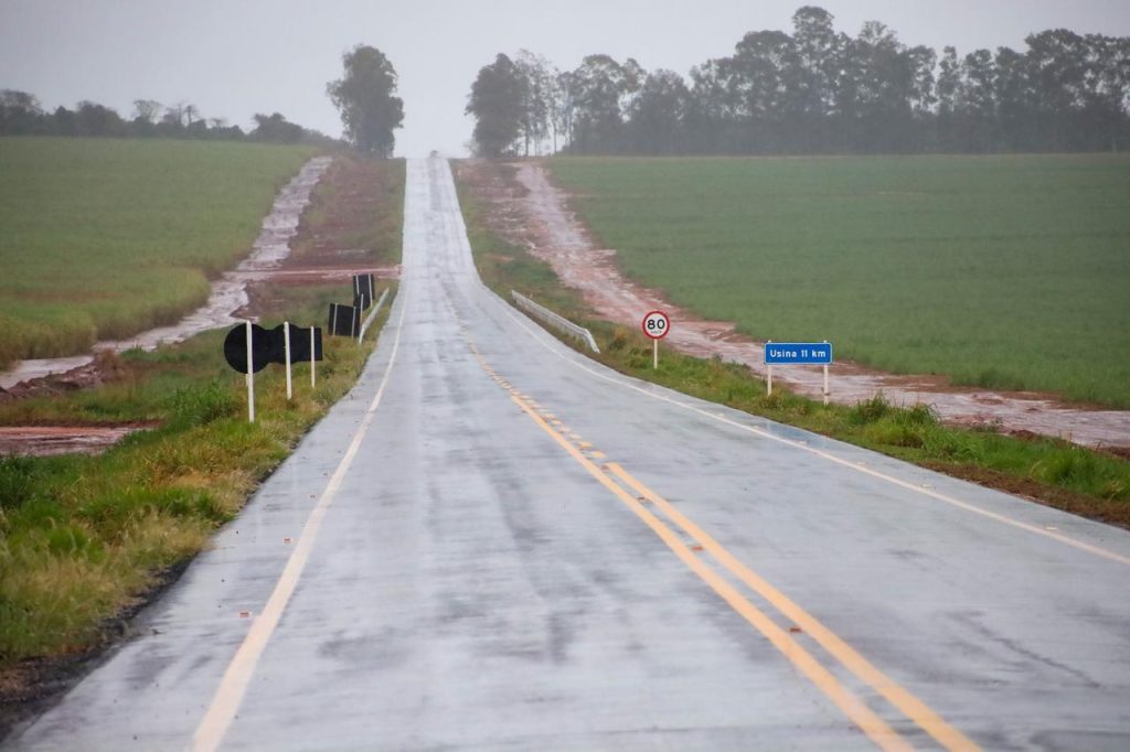 Governo do Estado inaugura pavimentação da Estrada Municipal NA-18, em Nova Andradina Governo do Estado inaugura pavimentação da Estrada Municipal NA-18, em Nova Andradina