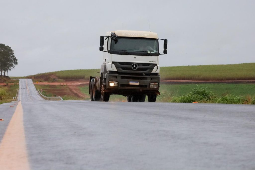 Governo do Estado inaugura pavimentação da Estrada Municipal NA-18, em Nova Andradina Governo do Estado inaugura pavimentação da Estrada Municipal NA-18, em Nova Andradina