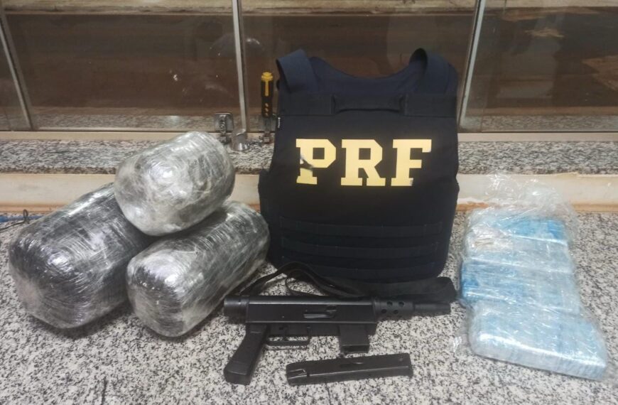 Passageiro é preso com cocaína, haxixe e submetralhadora BR-463 em Ponta Porã