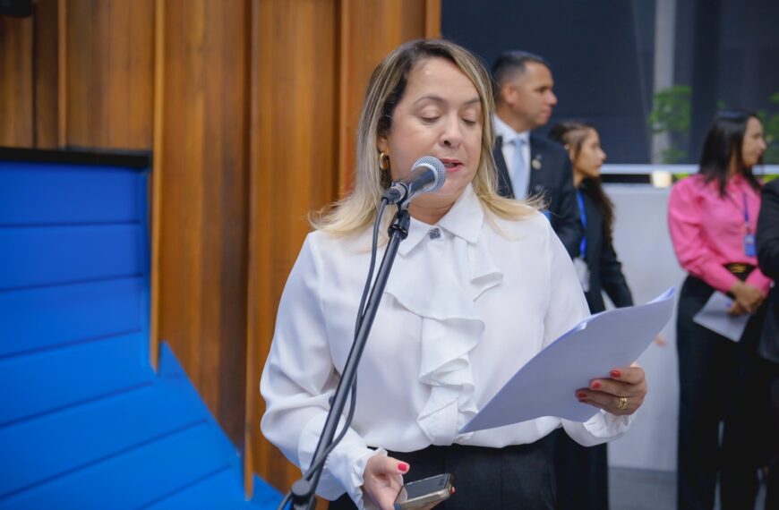 Deputada pede providências e apresenta moção de apoio a delegada alvo de ataques em rede social