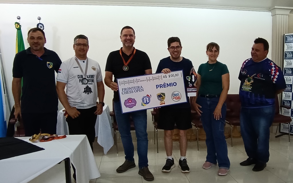 Ponta Porã sedia o “Fronteira Open 2025 – Taça Princesinha dos Ervais”, um dos maiores torneios de xadrez do MS Ponta Porã sedia o “Fronteira Open 2025 – Taça Princesinha dos Ervais”, um dos maiores torneios de xadrez do MS