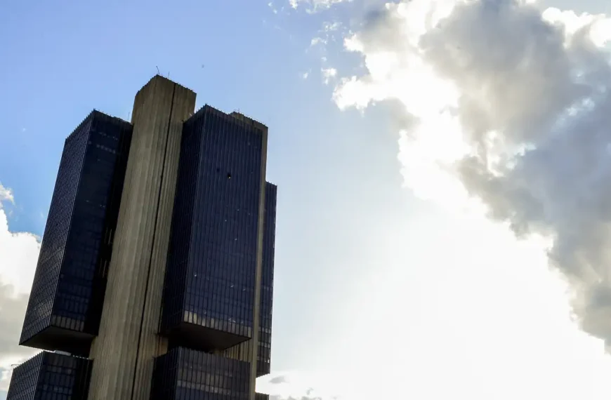 Copom decide nesta quarta se mantém Taxa Selic em 15% ao ano