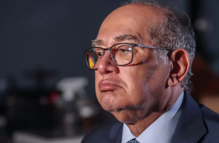 Gilmar decide que só PGR pode pedir impeachment de ministro do STF