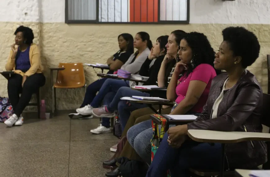 Rede de Cursinhos Populares tem inscrições abertas até 27 de fevereiro