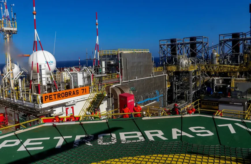 Produção de petróleo e gás atinge 4,921 milhões de barris em novembro